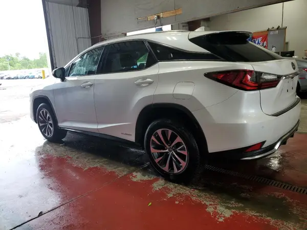 2T2HGMDA8NC084683 2022 LEXUS RX - Image 2