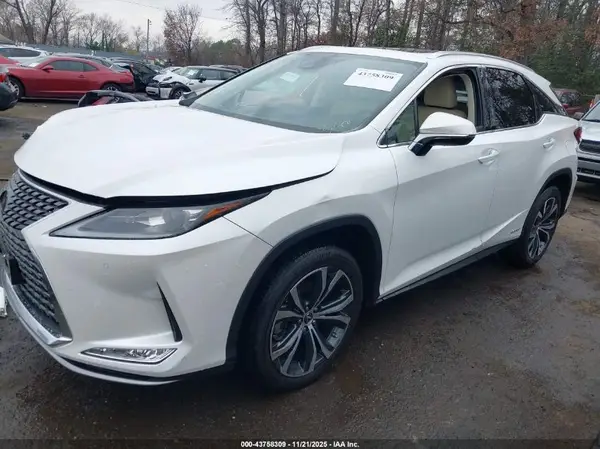 2T2HGMDAXNC082773 2022 LEXUS RX - Image 2