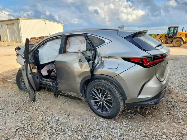 2T2HKCEZ6RC017499 2024 LEXUS NX - Image 2