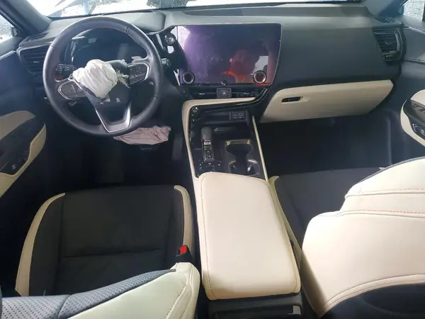 2T2HKCEZ8RC031226 2024 LEXUS NX - Image 8