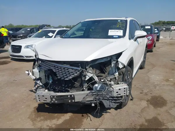 2T2HZMAA0LC155192 2020 LEXUS RX - Image 2
