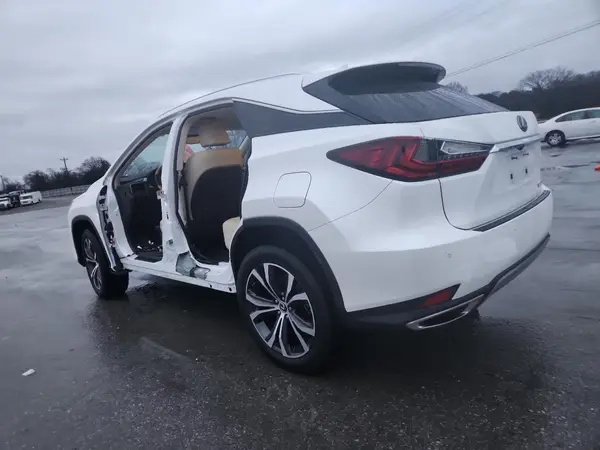 2T2HZMAA0LC175006 2020 LEXUS RX - Image 2