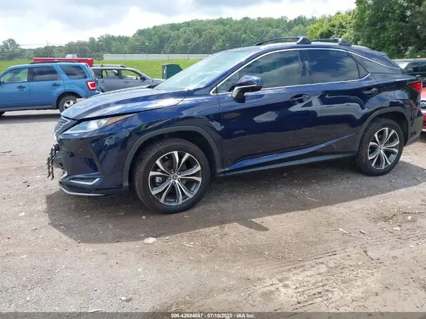 2T2HZMAA0MC198917 2021 LEXUS RX - Image 2