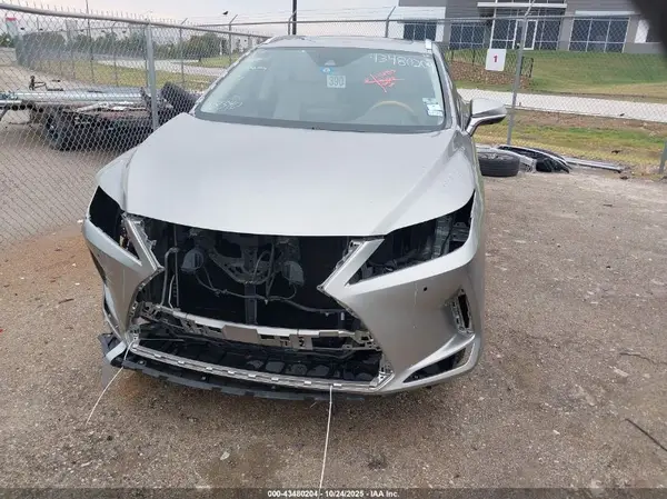 2T2HZMAA1LC151510 2020 LEXUS RX - Image 2