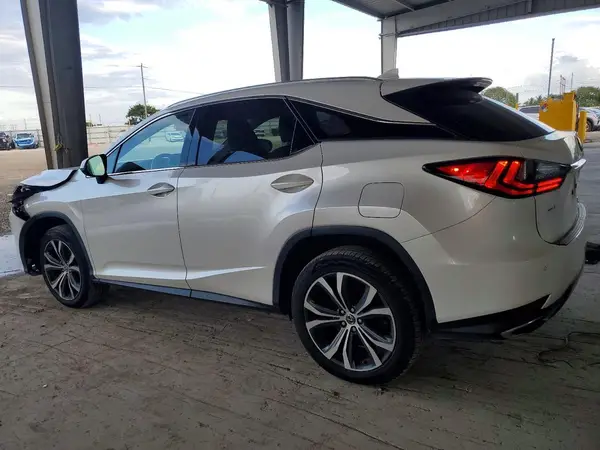 2T2HZMAA1LC160174 2020 LEXUS RX - Image 2