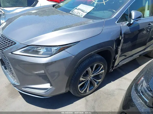 2T2HZMAA1MC208578 2021 LEXUS RX - Image 2