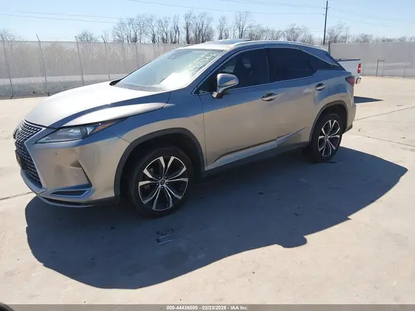 2T2HZMAA1NC222546 2022 LEXUS RX - Image 2