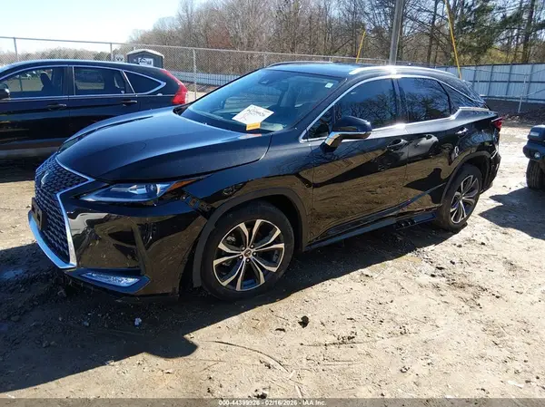 2T2HZMAA1NC225785 2022 LEXUS RX - Image 2