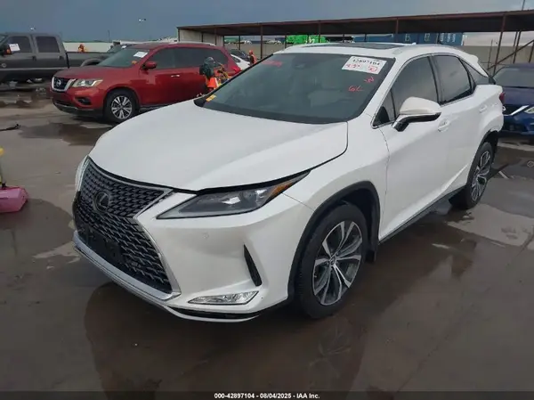 2T2HZMAA1NC239637 2022 LEXUS RX - Image 2