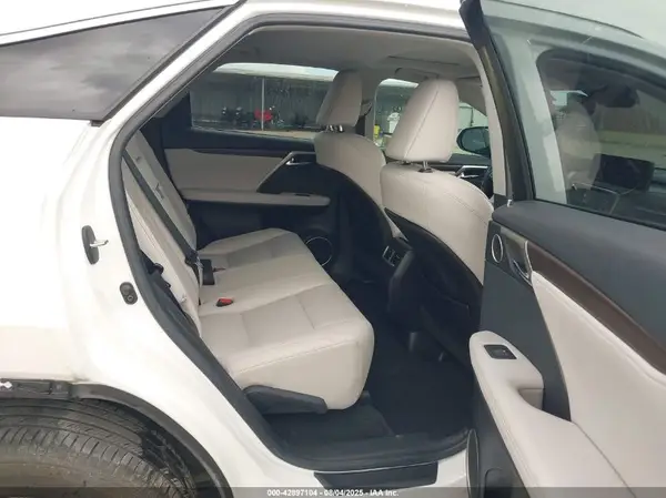 2T2HZMAA1NC239637 2022 LEXUS RX - Image 8