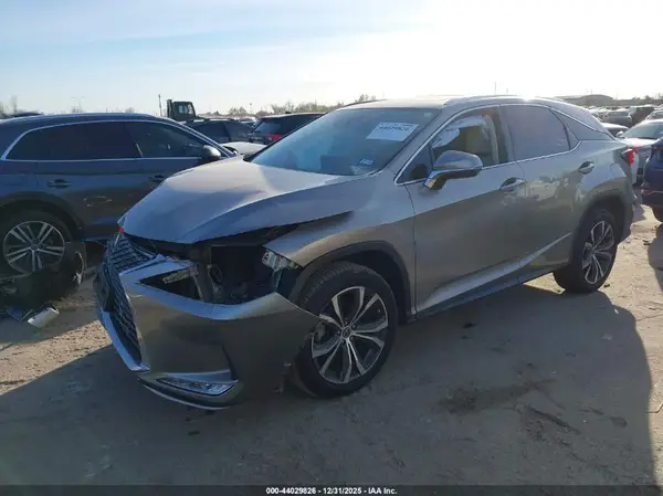 2T2HZMAA2LC152228 2020 LEXUS RX - Image 2