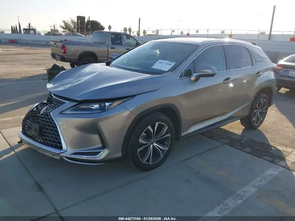 2T2HZMAA2LC158112 2020 LEXUS RX - Image 2
