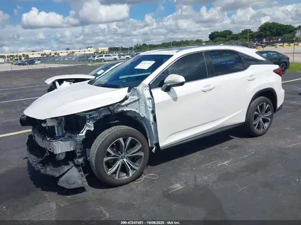 2T2HZMAA2MC196618 2021 LEXUS RX - Image 2