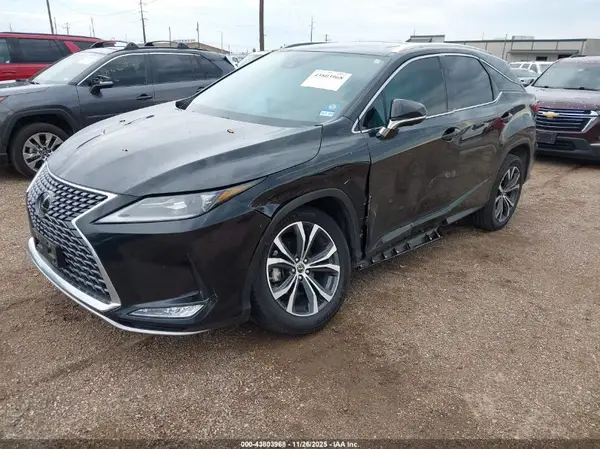 2T2HZMAA2NC234933 2022 LEXUS RX - Image 2