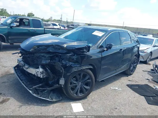 2T2HZMAA2NC237539 2022 LEXUS RX - Image 2