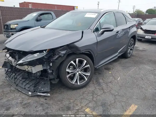2T2HZMAA3NC231796 2022 LEXUS RX - Image 2