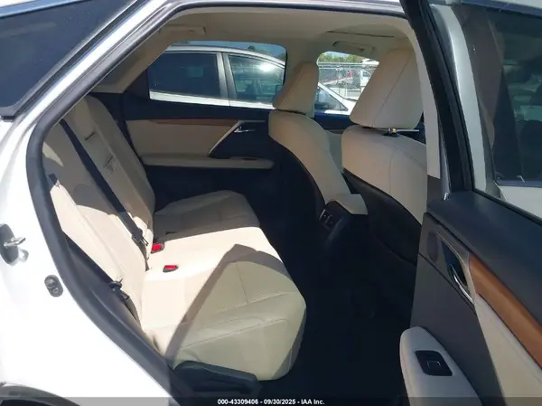 2T2HZMAA3NC232639 2022 LEXUS RX - Image 8