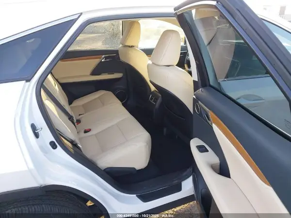 2T2HZMAA3NC256035 2022 LEXUS RX - Image 8