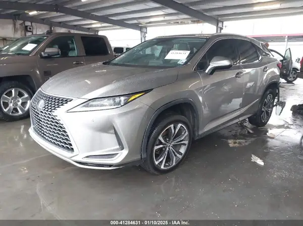 2T2HZMAA4LC169547 2020 LEXUS RX - Image 2