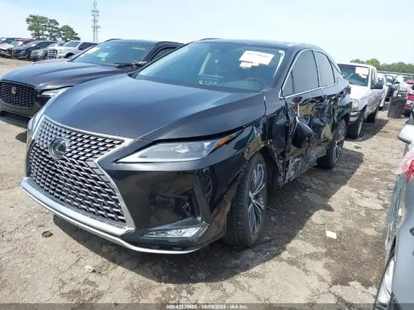2T2HZMAA4NC233332 2022 LEXUS RX - Image 2