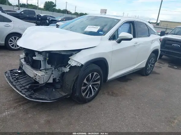 2T2HZMAA4NC258490 2022 LEXUS RX - Image 2