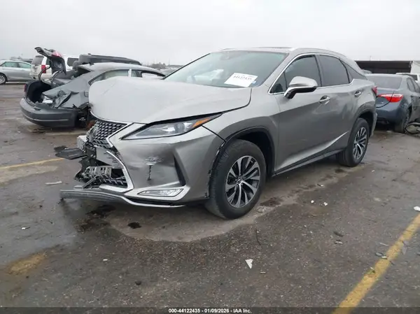 2T2HZMAA5NC235218 2022 LEXUS RX - Image 2