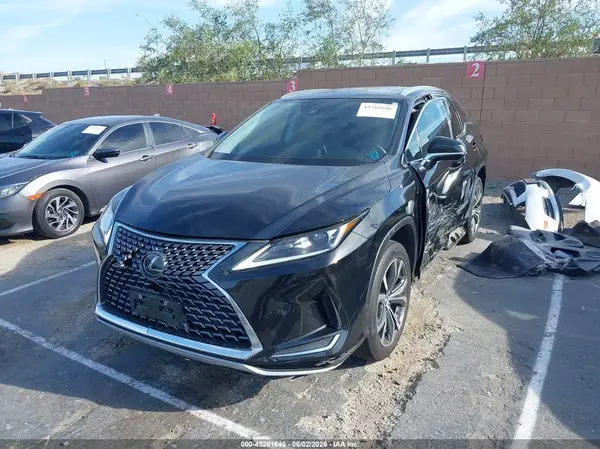 2T2HZMAA5NC239110 2022 LEXUS RX - Image 2