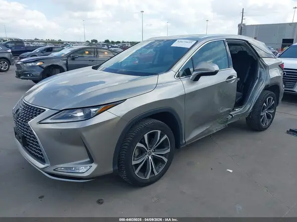 2T2HZMAA5NC242492 2022 LEXUS RX - Image 2