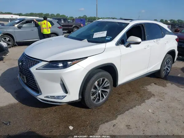 2T2HZMAA5NC259941 2022 LEXUS RX - Image 2