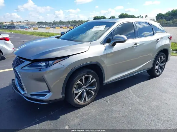 2T2HZMAA6MC193558 2021 LEXUS RX - Image 2