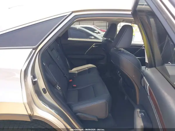 2T2HZMAA6MC196394 2021 LEXUS RX - Image 8