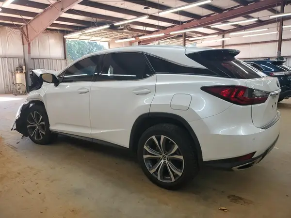 2T2HZMAA6MC204588 2021 LEXUS RX - Image 2