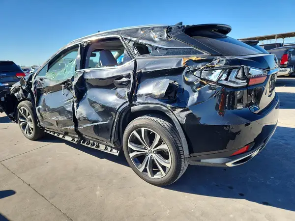 2T2HZMAA6NC223501 2022 LEXUS RX - Image 2