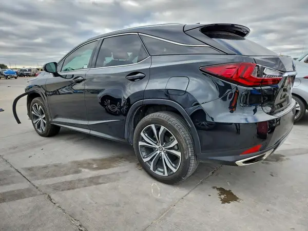 2T2HZMAA8MC204091 2021 LEXUS RX - Image 2