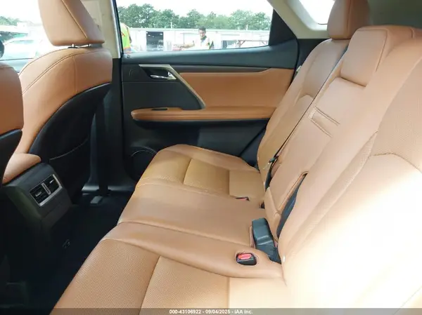 2T2HZMAA8MC211879 2021 LEXUS RX - Image 8