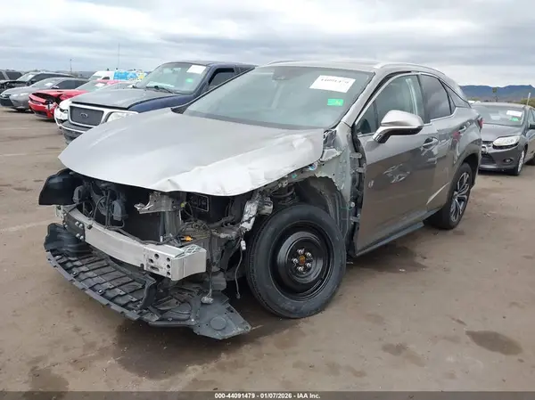 2T2HZMAA8NC247265 2022 LEXUS RX - Image 2