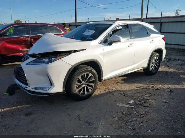 2T2HZMAA8NC258668 2022 LEXUS RX - Image 2