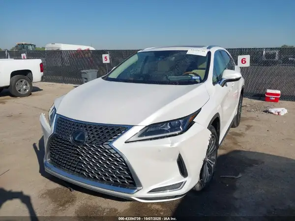 2T2HZMAA9LC177840 2020 LEXUS RX - Image 2