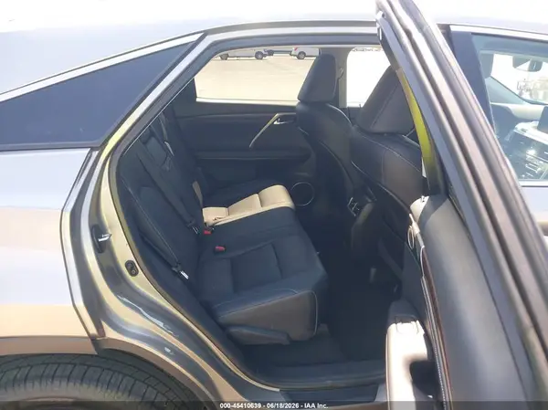 2T2HZMAA9MC193165 2021 LEXUS RX - Image 8
