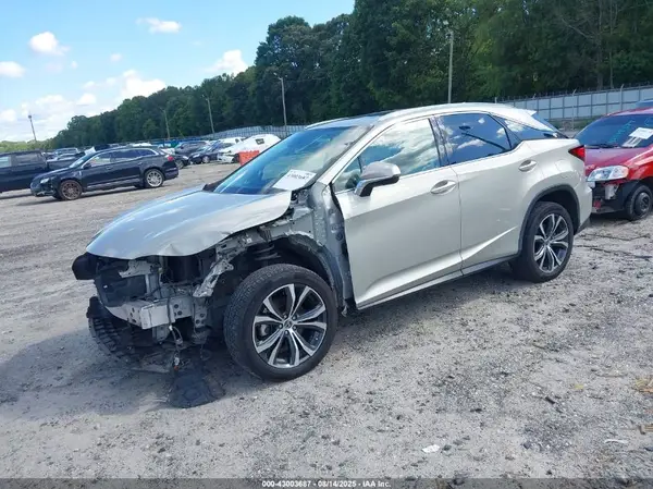 2T2HZMAA9MC202978 2021 LEXUS RX - Image 2