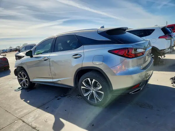 2T2HZMAA9NC231706 2022 LEXUS RX - Image 2