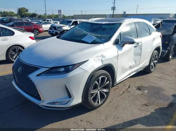 2T2HZMAA9NC239434 2022 LEXUS RX - Image 2