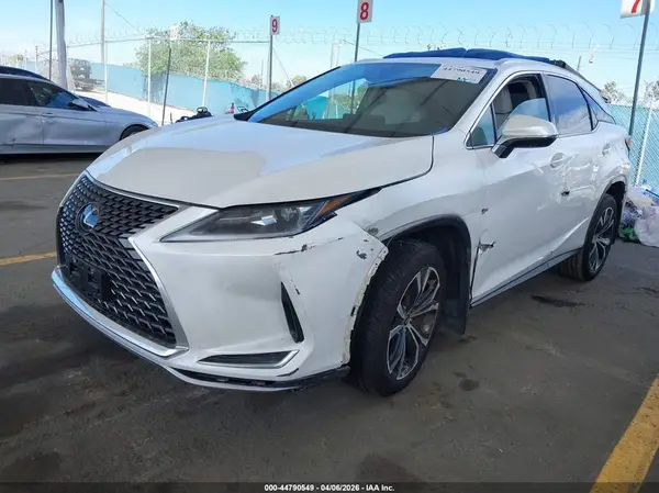 2T2HZMAA9NC253155 2022 LEXUS RX - Image 2