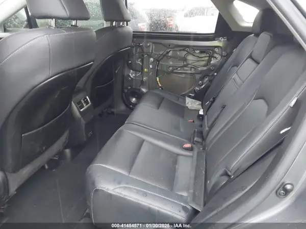 2T2HZMAAXNC240110 2022 LEXUS RX - Image 8