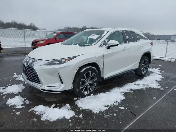 2T2HZMDA0LC212423 2020 LEXUS RX - Image 2