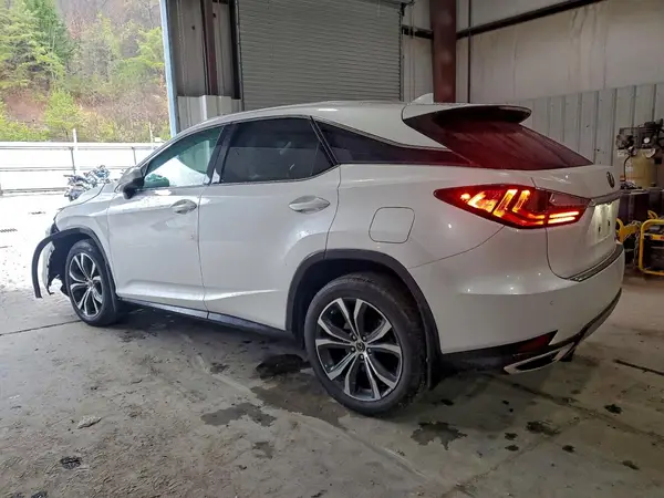 2T2HZMDA0NC320060 2022 LEXUS RX - Image 2