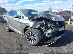 2T2HZMDA0NC322777 2022 LEXUS RX