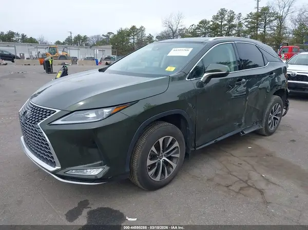 2T2HZMDA0NC330622 2022 LEXUS RX - Image 2