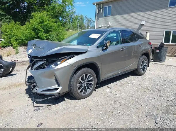 2T2HZMDA1NC338129 2022 LEXUS RX - Image 2