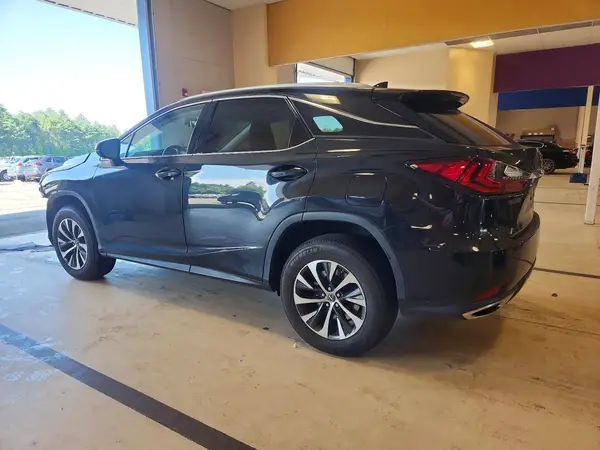 2T2HZMDA2LC236514 2020 LEXUS RX - Image 2